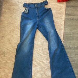 Waist Cut Out Jeans